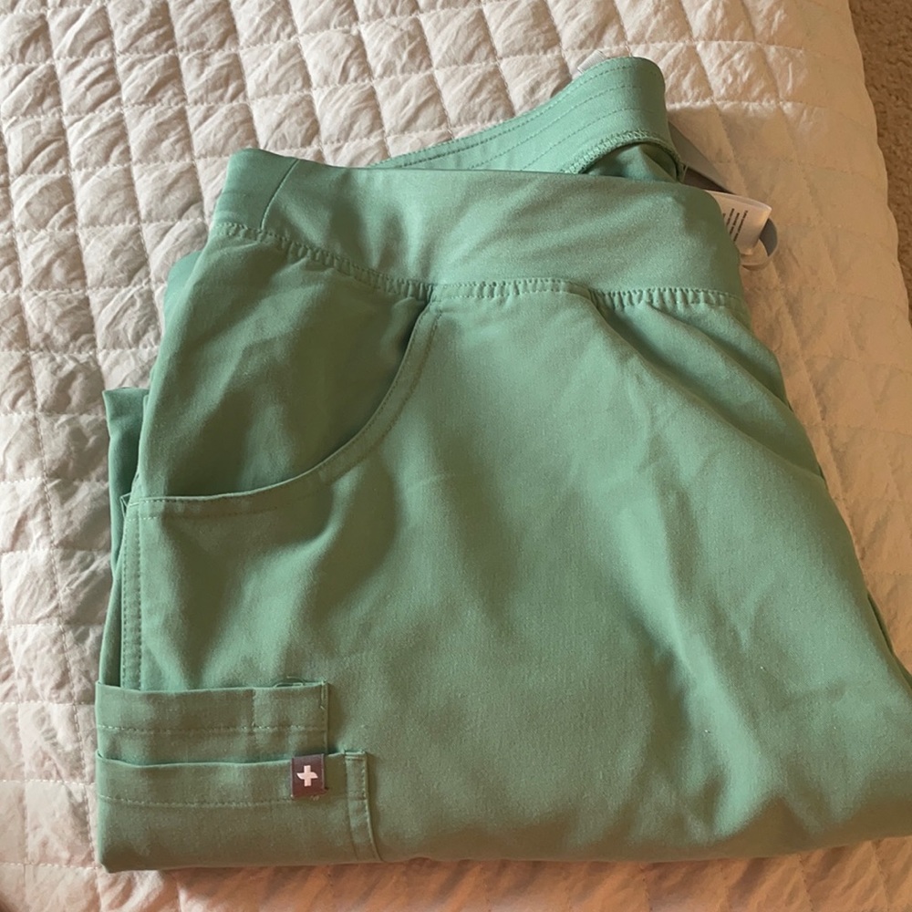 Light green scrub pant
